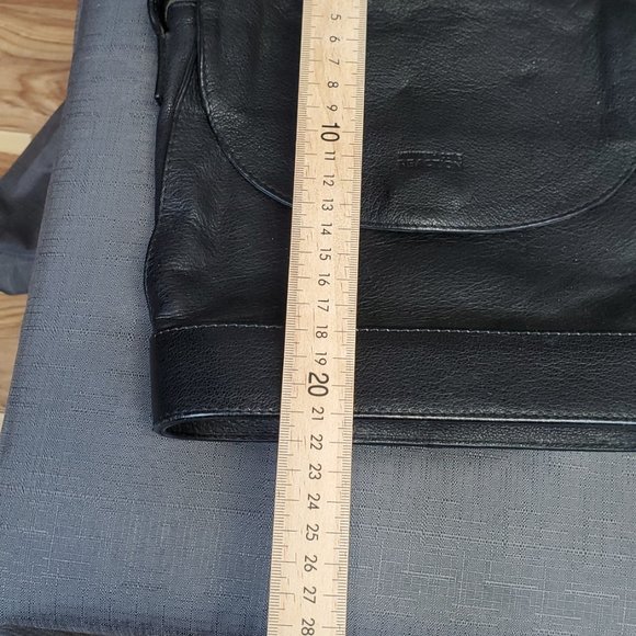 Leather shoulder bag by Kenneth Cole - Picture 9 of 9